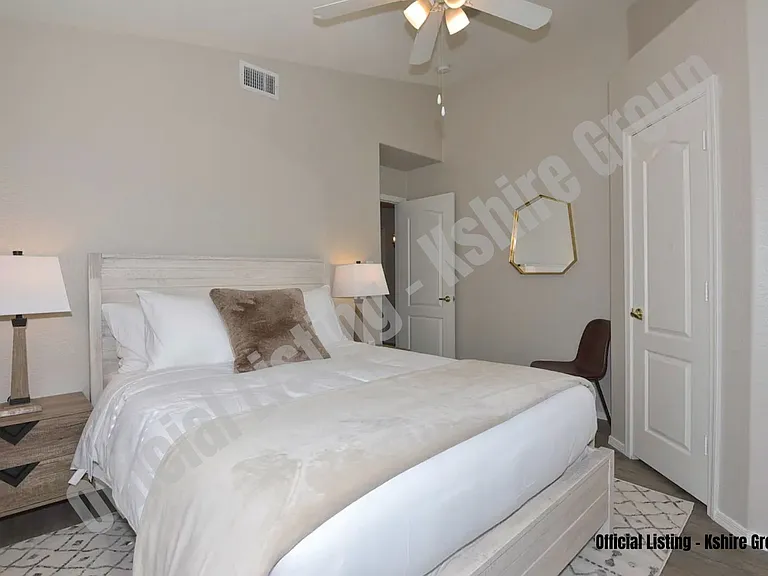 20271 N 52nd Dr — Photo 5