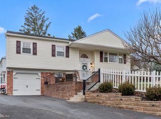 421 Long Meadow Rd, Eagleville, PA 19403