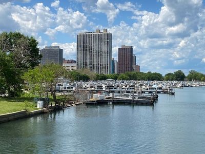 2800 N Lake Shore Dr APT 404, Chicago, IL, 60657