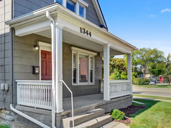 1344 Wilmot Ct, Ann Arbor, MI 48104