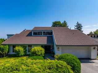1809 Breakenridge Ct, Kamloops, BC V2E 1W9