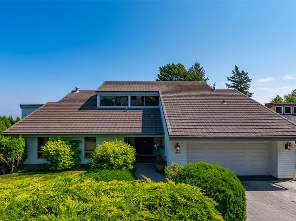 1809 Breakenridge Ct, Kamloops, BC V2E 1W9