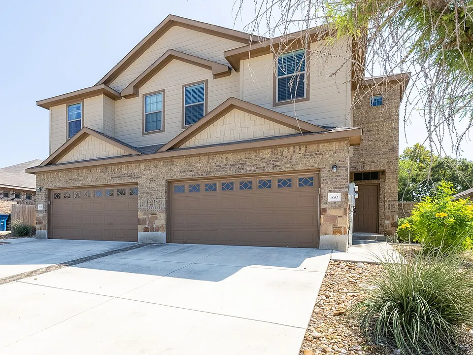 566 Creekside Cir