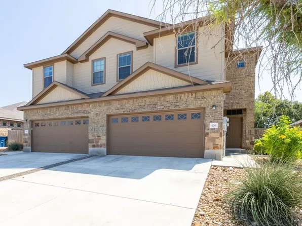 570 Creekside Cir, New Braunfels, TX 78130