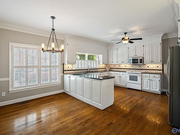 5th image of 4842 Cove Creek Dr SE