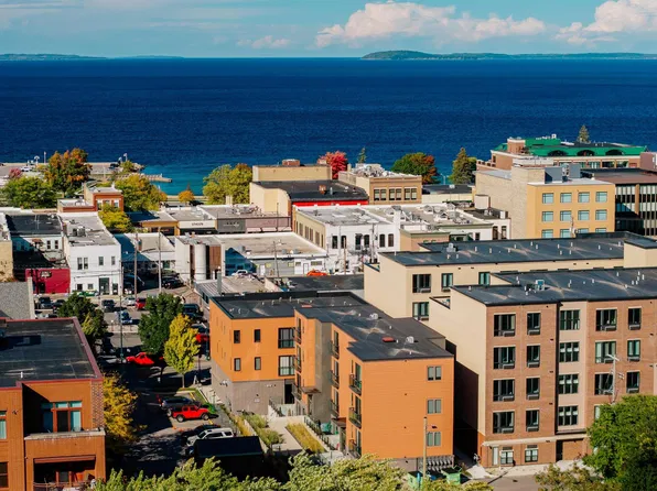 222 E State St #10, Traverse City, MI 49684
