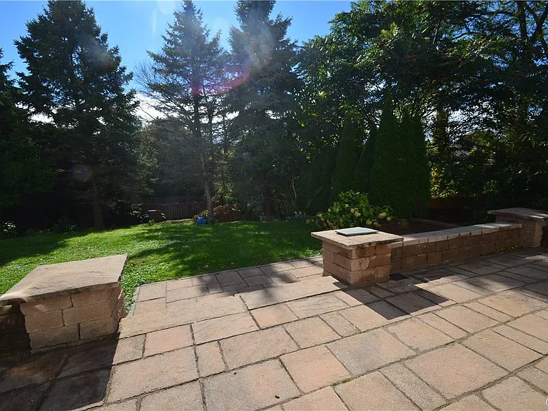 210 Lincoln Park Dr — Photo 36