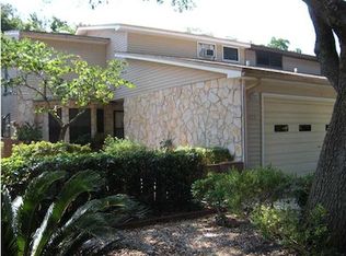923 Holbrook Cir, Fort Walton Beach, FL 32547