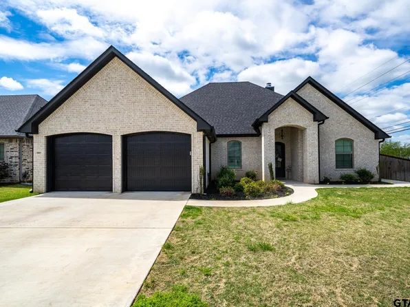 3901 Gable Crest Ln, Longview, TX 75605