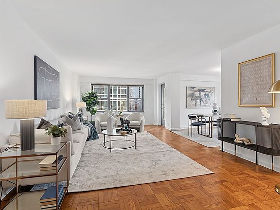 2nd image of 360 E 72nd St APT B709