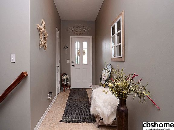 4th image of 16308 Larimore Cir