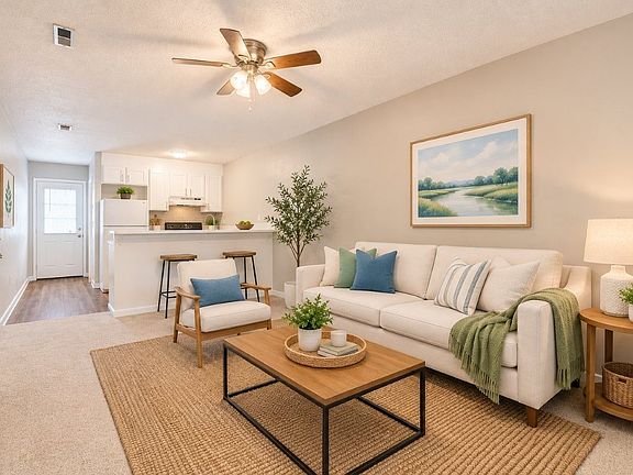 5th image of 1022 W Buford St #501
