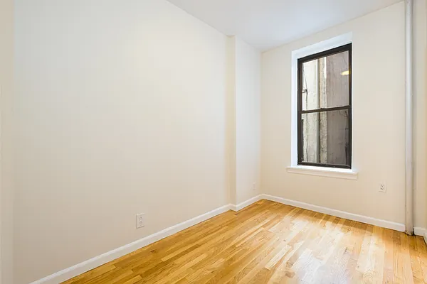Rented by Keller Williams NYC | media 14