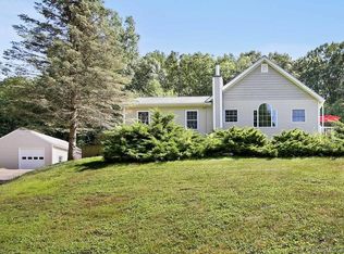 25 Griswold Rd, Oxford, CT 06478