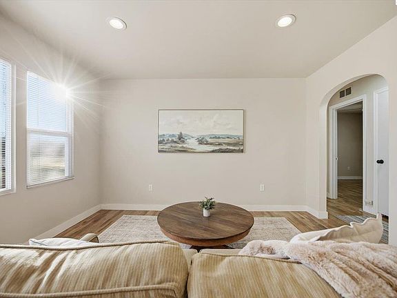 2nd image of 4218 W Hood Ave