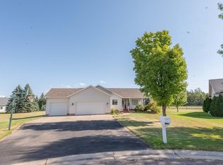 606 9th Dr NW, Perham, MN 56573