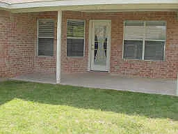 2331 Brookview Dr — Photo 2