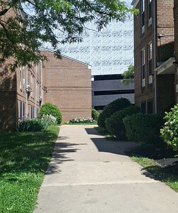 4th image of 55 N Sloan St #E-15