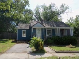 422 Sophia St, Carthage, MO 64836