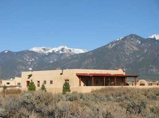 50 Valerio Norte Rd, El Prado, NM 87529