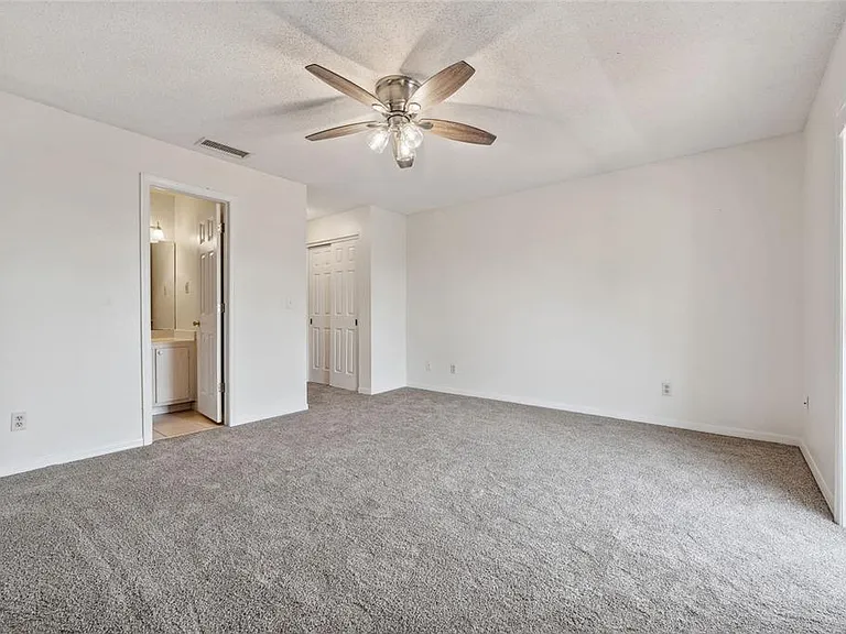 316 Georgetown Dr #316 — Photo 16