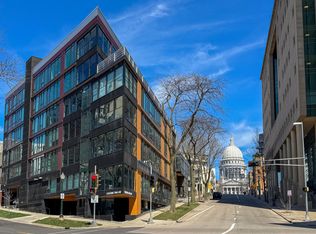 211 S Henry St UNIT 401, Madison, WI 53703