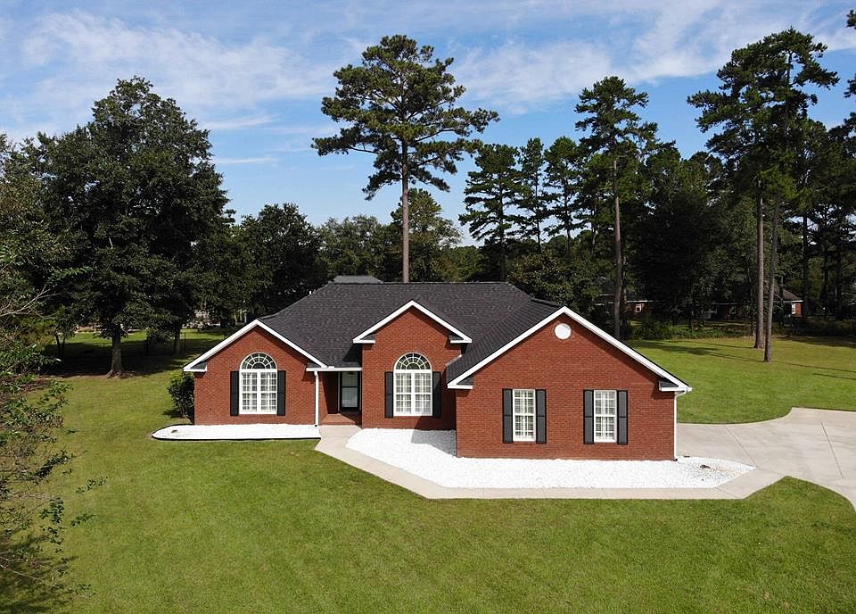 1st image of 166 Willow Lake Dr