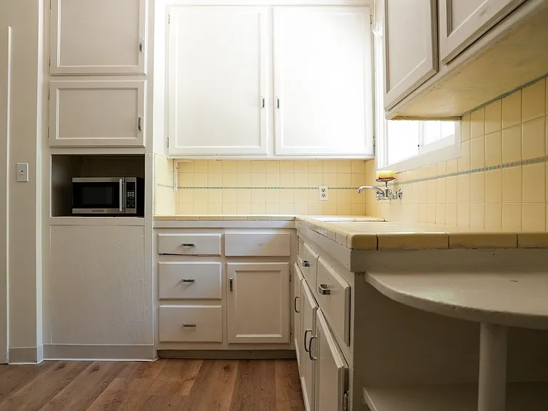 1531 W Mendocino Ave — Photo 17