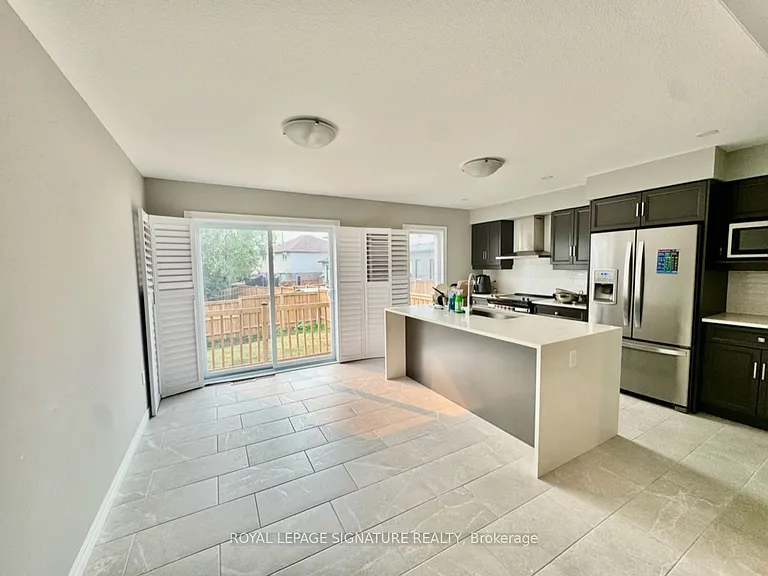 6 Lee St — Photo 2