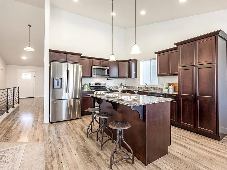 1483 W Stone Gate Dr — Photo 5