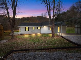518 Cash Hollow Rd, Johnson City, TN 37601