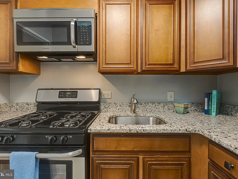 1200 N Nash St #260 — Photo 17