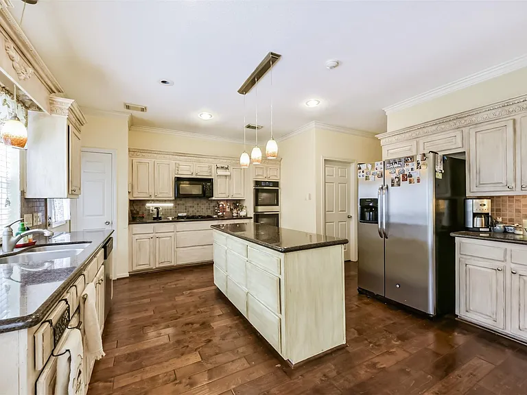 1306 N Gabriel River Cir — Photo 19