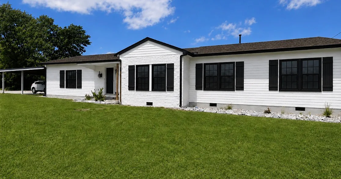 3 bed, 1072 sqft, $1,450 — Photo 1