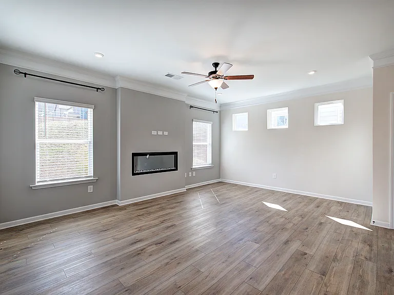401 Perth Dr — Photo 12