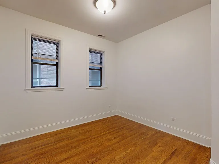 5111 S. Kimbark Avenue — Photo 14