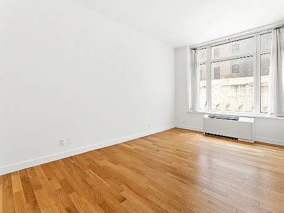 4th image of 325 5th Ave APT 15D