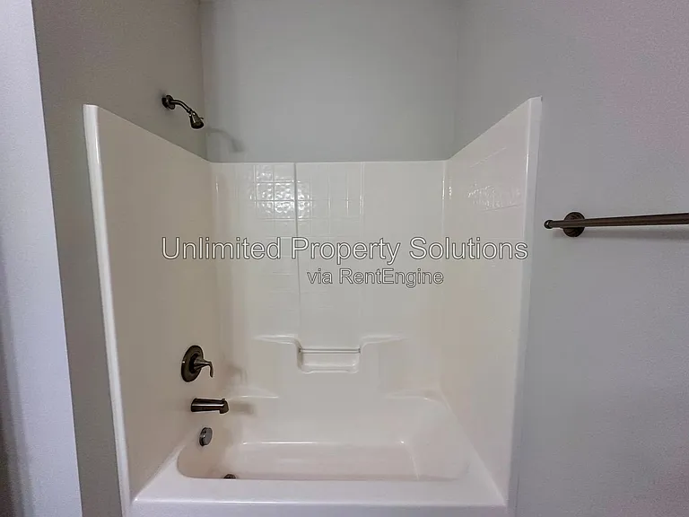 5009 Whitner Dr — Photo 18