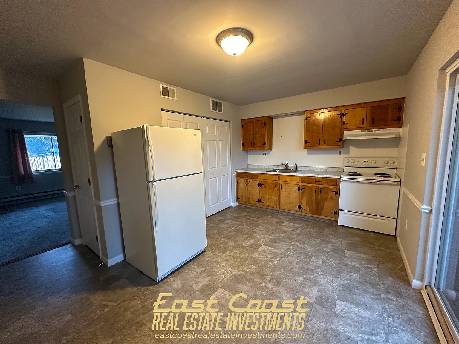 2 bed, 1.5 bath, 900 sqft, $1,750 — Photo 3