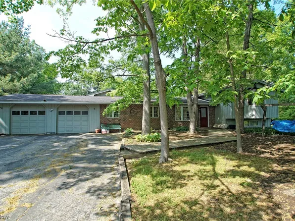 7680 Maple Grv, Chesterland, OH 44026