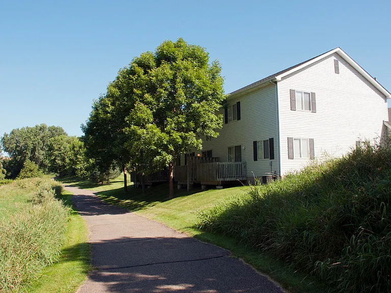 Carver Lake Townhomes — Photo 13