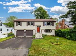 39 Colton St, Windsor, CT 06095