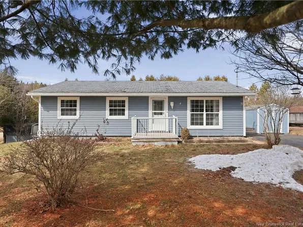 4 High Line Dr, Hampton, NB E5N 7E8