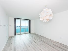 951 Brickell Ave