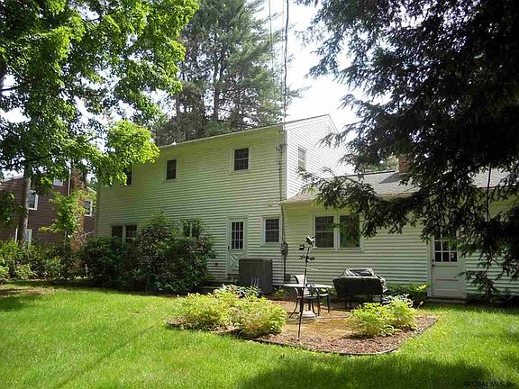 2nd image of 21 Moorwood Dr