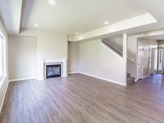 3rd image of 2223 N Corbin Ct
