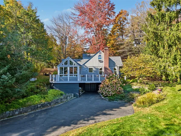 21 Lakeview Avenue W, Cortlandt Manor, NY 10567