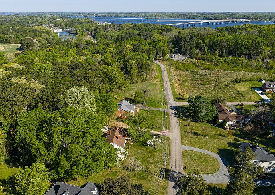 40th image of 379 Old Rock Rd
