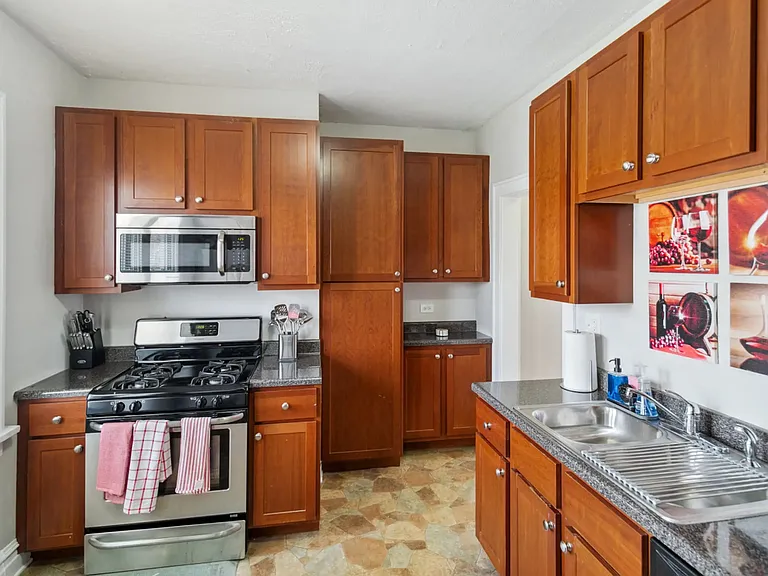 522 N Sheridan Rd #2 — Photo 7