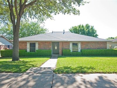 225 Los Santos Dr, Garland, TX, 75043